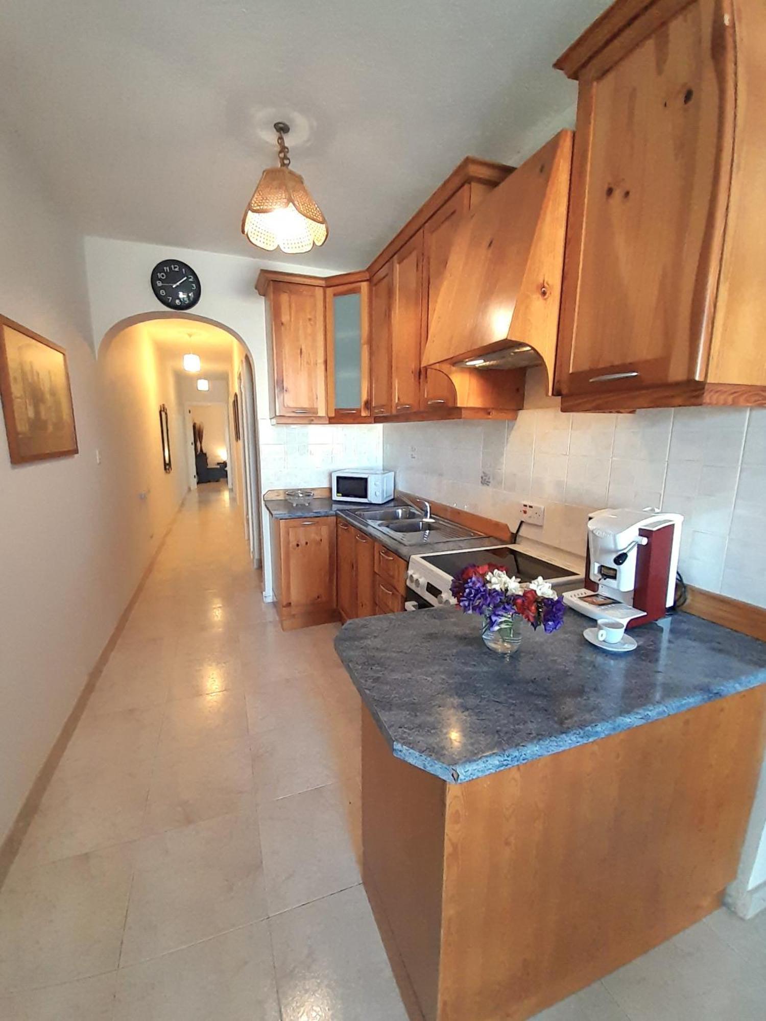 Seafront Maisonette Ocean Views & Terrace Mellieħa Extérieur photo