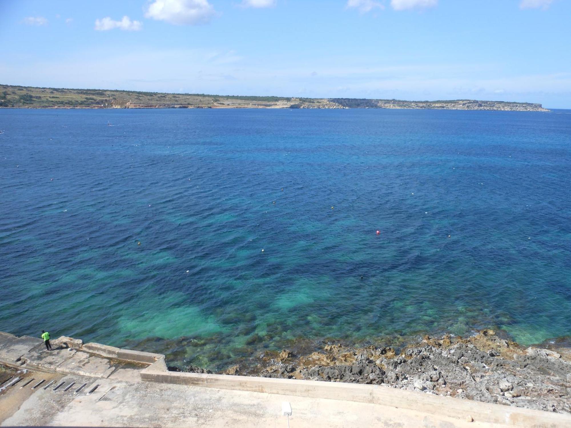 Seafront Maisonette Ocean Views & Terrace Mellieħa Extérieur photo