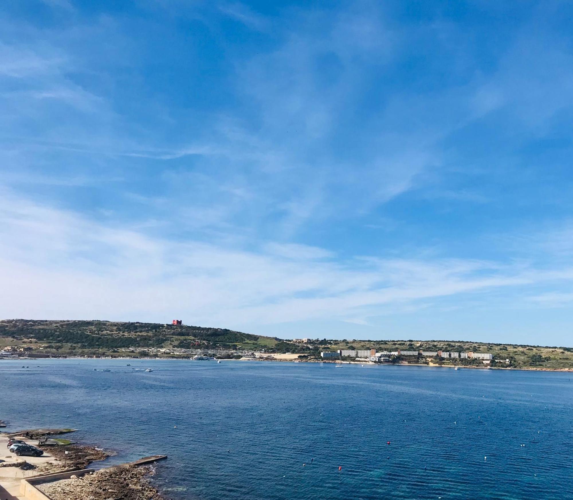 Seafront Maisonette Ocean Views & Terrace Mellieħa Extérieur photo